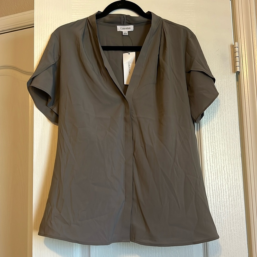 NWT Calvin Klein blouse | grey flutter sleeve v-neck blouse